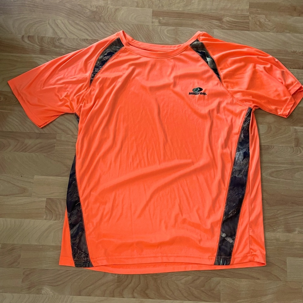 Mossy Oak polyester short sleeved tee Orange / with Camo trim Mens size 2XL